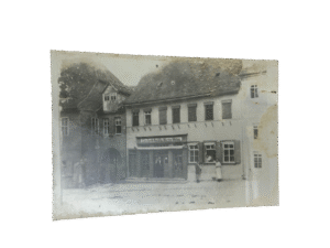 IMG_2049 - Foto histórica possivelmente de um povoado alemão ou das colônias alemãs no sul do Brasil, s.d.