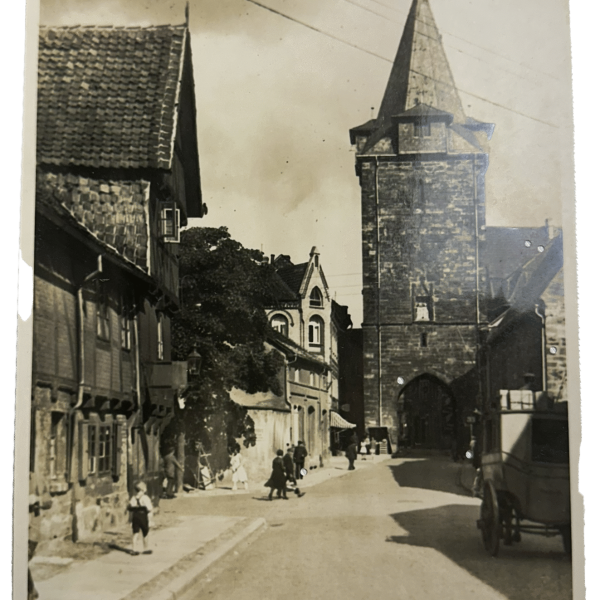 IMG_2160 – Cartão postal da Hausmannsturm (Torre Hausmann). É uma torre na cidade velha de Dresden e a parte mais antiga do complexo do castelo de Dresden, Alemanha, s.d.
