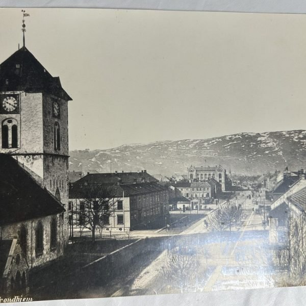 IMG_2163 - Cartão Postal de paisagem urbana histórica de Trondheim, Noruega, s.d.