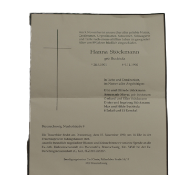IMG_7101 Fotos de lápides da família com registro dos falecimentos de esposa Gretchen, a filha Eva e o genro Horst Pollack e demais familiares, assim como convite para despedida de familiar, recordações muito usuais na cultura germânica.